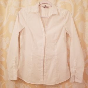 H & M fitted botton down